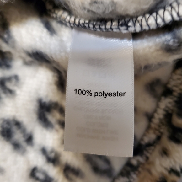 NWT Maurices animal print sweatshirt - Picture 7 of 13